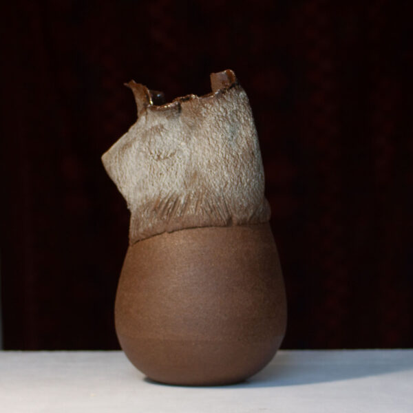 Dark red stone vase - Image 3